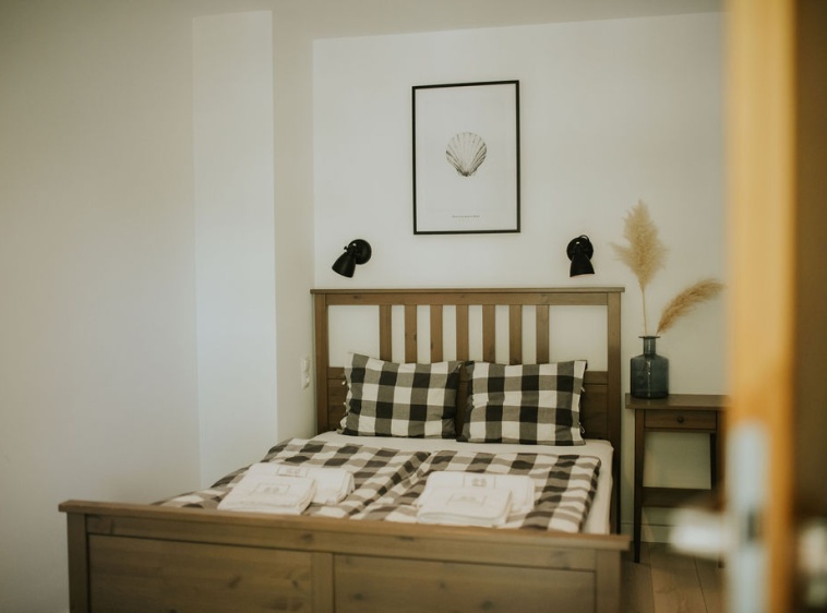  Marszallówka Apartament 2 poziomowy 3 pokojowy z parteru -sypialnia 